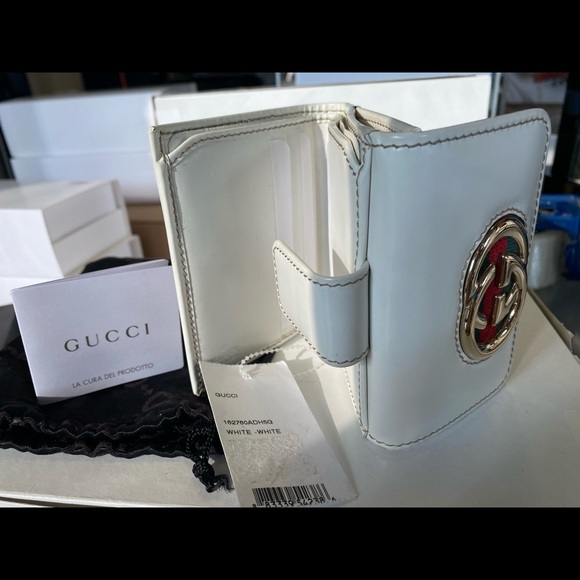 “Gucci”❤️Authentic leather wallet NWT